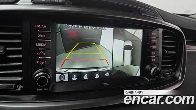 Kia Sorento 2016 — photo 16