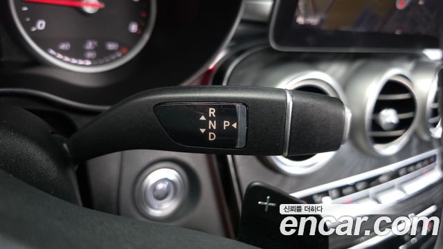 Mercedes-Benz C-Class 2019 — photo 9