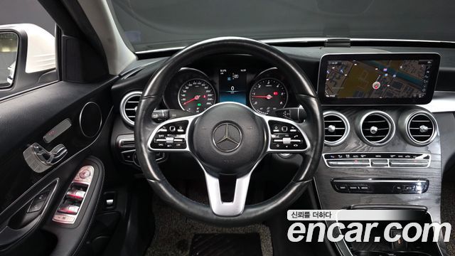 Mercedes-Benz C-Class 2019 — photo 13