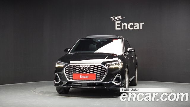 Audi Q3 2022 — photo 3