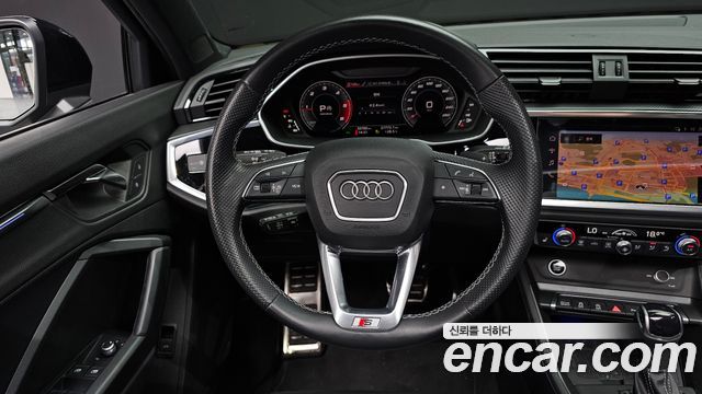 Audi Q3 2022 — photo 19