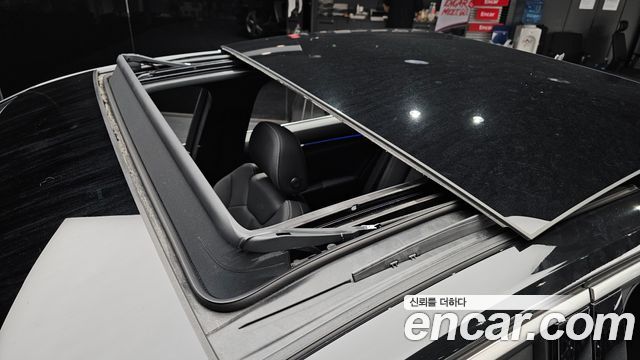 Audi Q3 2022 — photo 25