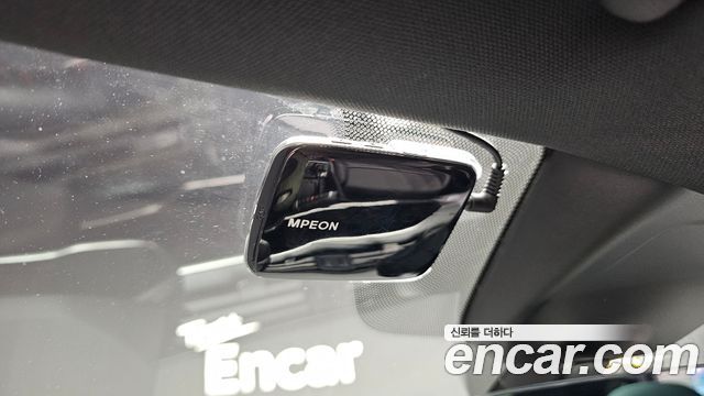 Audi Q3 2022 — photo 35