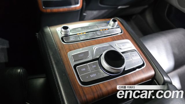 Kia K9 2019 — photo 25