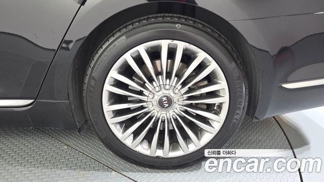 Kia K9 2019 — photo 7