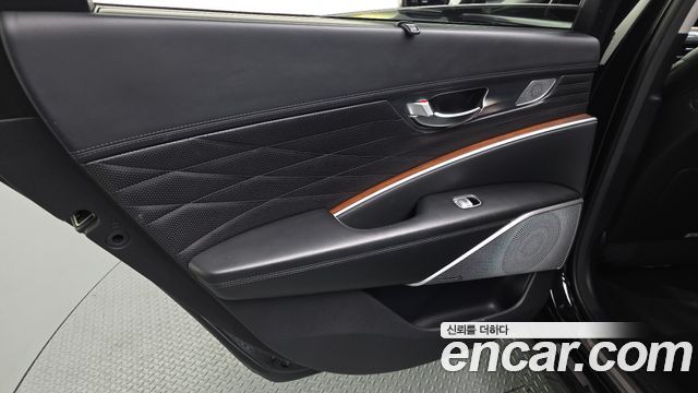 Kia K9 2019 — photo 15