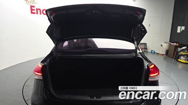 Kia K3 2016 — photo 26