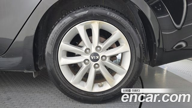 Kia K3 2016 — photo 7