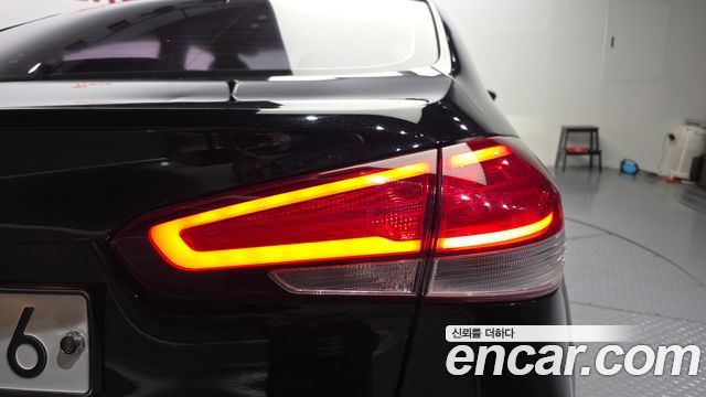 Kia K3 2016 — photo 9