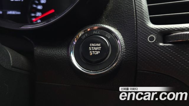 Kia K3 2016 — photo 28