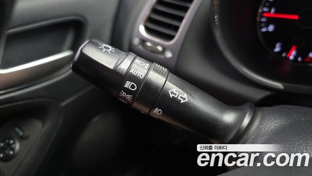 Kia K3 2016 — photo 29