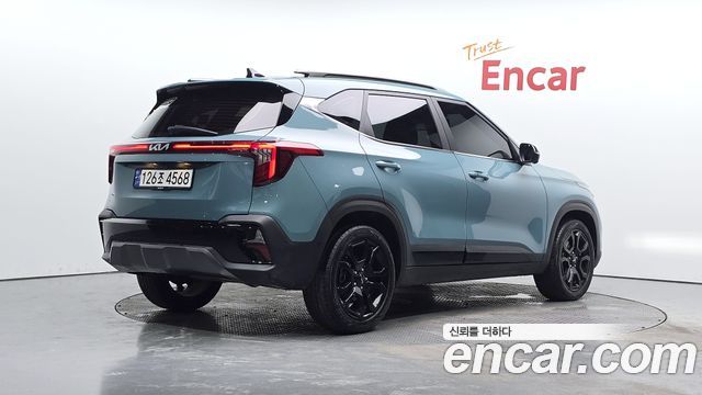 Kia Seltos 2023 — photo 2