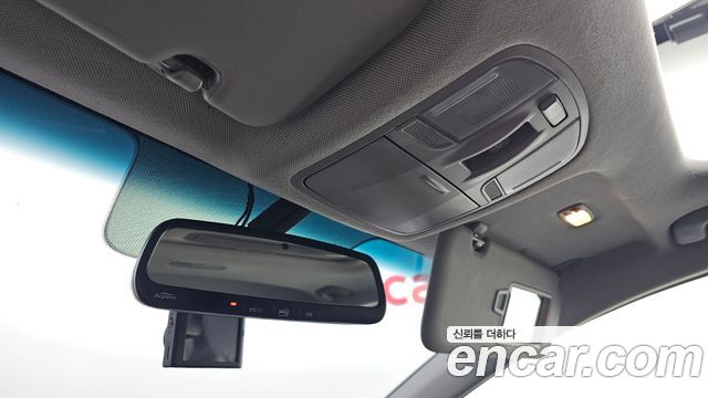 Hyundai AVANTE 2016 — photo 19