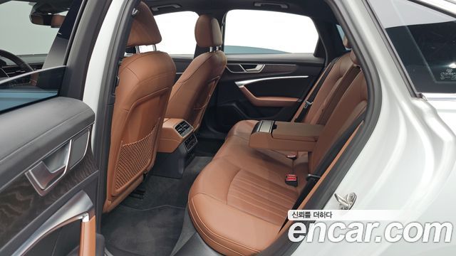 Audi A6 2021 — photo 16