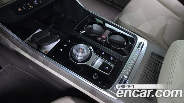 Kia Canival 2025 — photo 12
