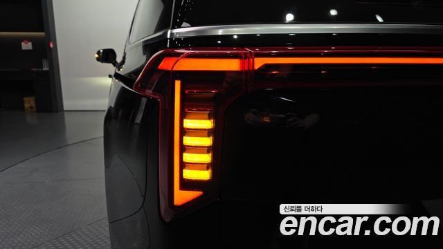 Kia Canival 2025 — photo 9
