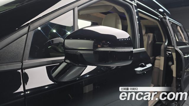 Kia Canival 2025 — photo 31