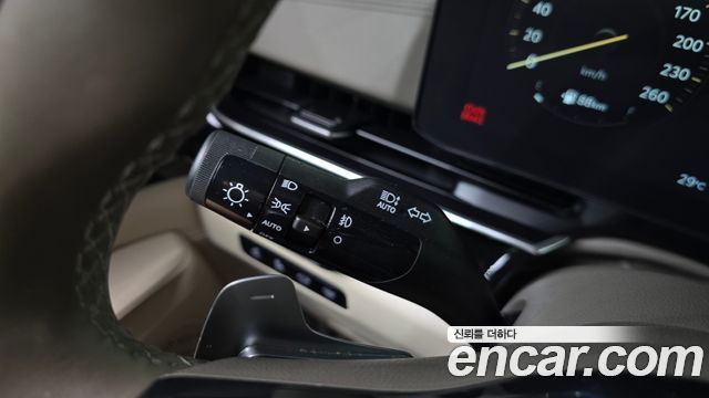 Kia Canival 2025 — photo 32