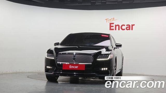 Lincoln Continental 2018 — photo 3
