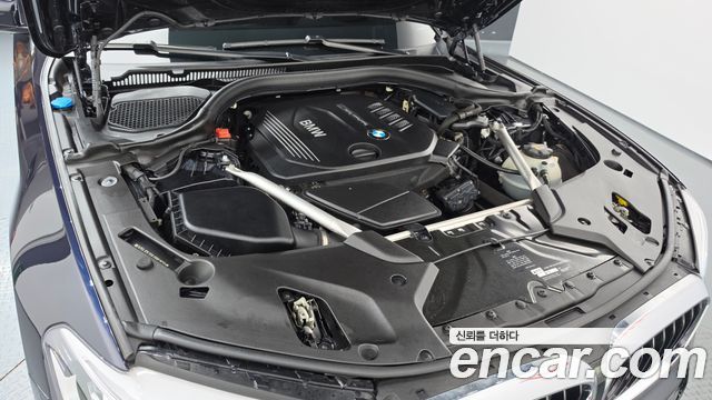 BMW 5-Series 2018 — photo 6