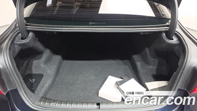 BMW 5-Series 2018 — photo 19