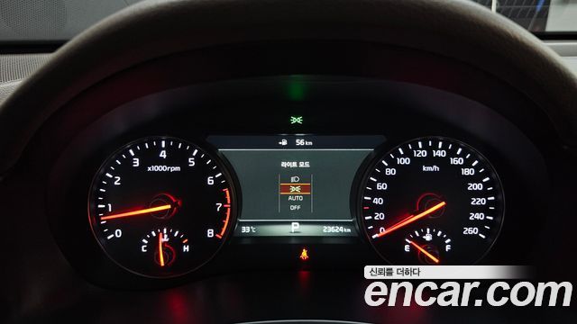 Kia K7 2016 — photo 11