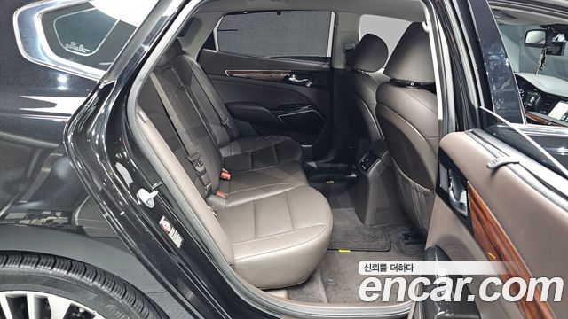 Kia K7 2016 — photo 17