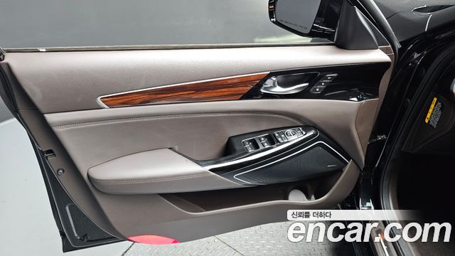 Kia K7 2016 — photo 14