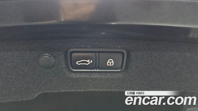 Kia K7 2016 — photo 28