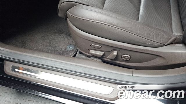 Kia K7 2016 — photo 32