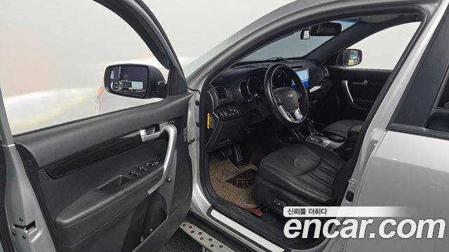 Kia Sorento 2011 — photo 13