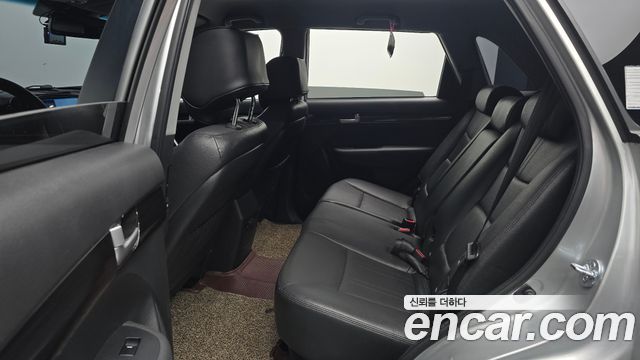 Kia Sorento 2011 — photo 18