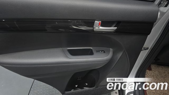 Kia Sorento 2011 — photo 14