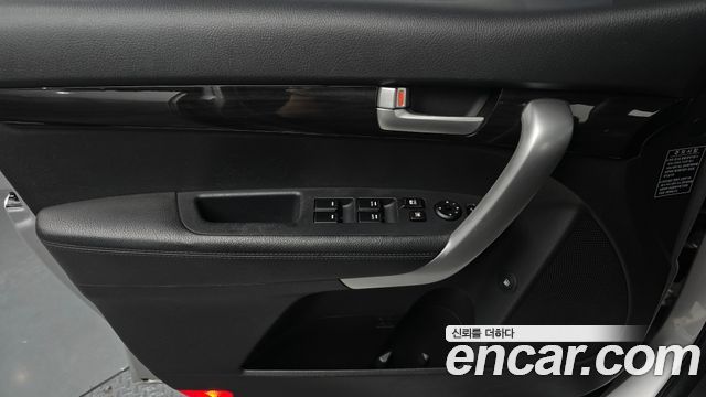 Kia Sorento 2011 — photo 15