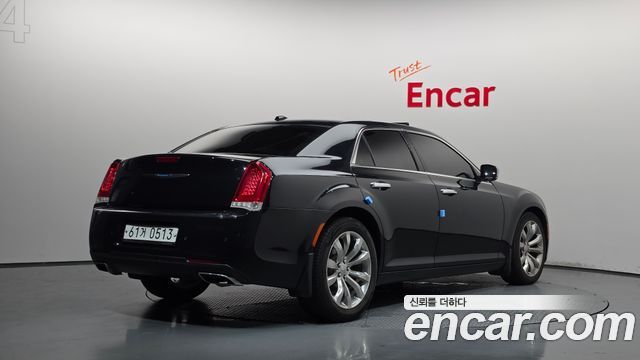Chrysler 300C 2015 — photo 2