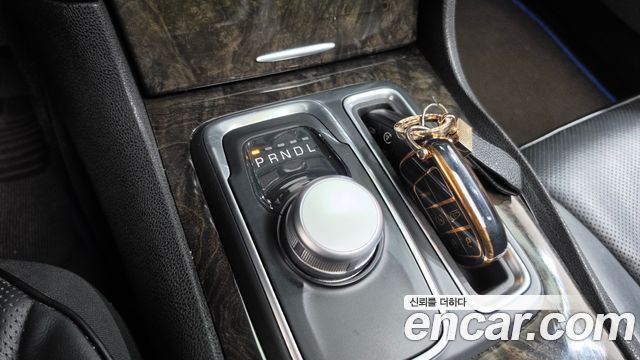 Chrysler 300C 2015 — photo 9