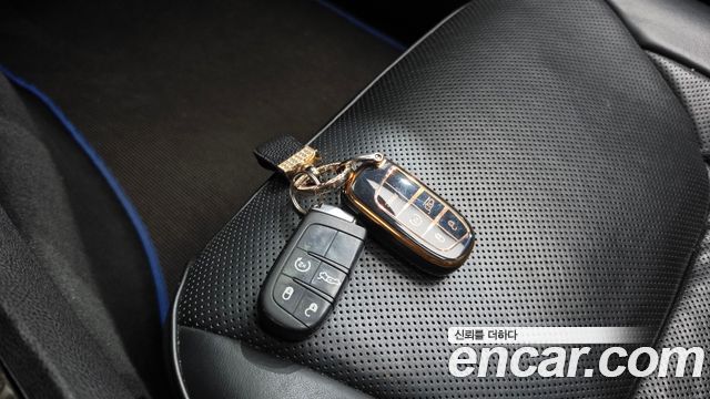 Chrysler 300C 2015 — photo 17