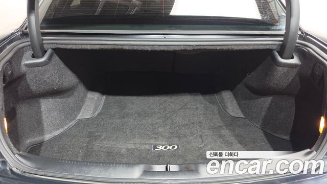 Chrysler 300C 2015 — photo 20