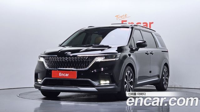 Kia Canival 2021 — photo 1