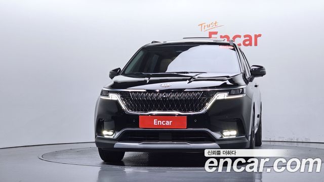 Kia Canival 2021 — photo 3