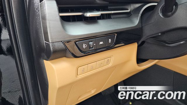 Kia Canival 2021 — photo 22