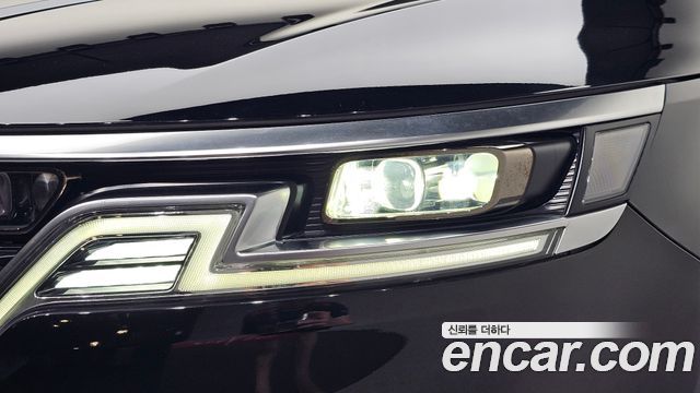 Kia Canival 2021 — photo 8