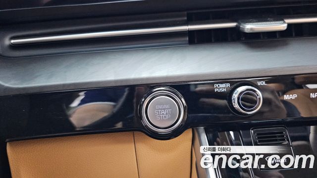 Kia Canival 2021 — photo 28