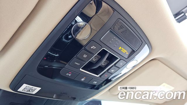 Kia Canival 2021 — photo 38