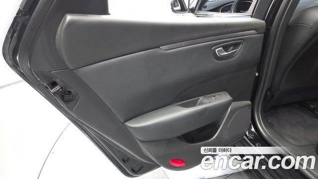Renault Korea SM6 2022 — photo 15