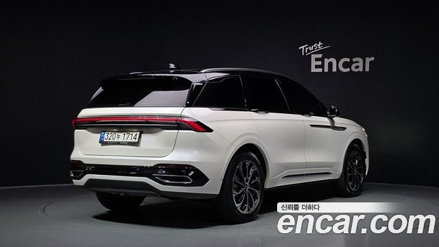 Lincoln Nautilus 2024 — photo 2