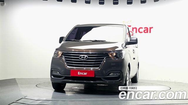 Hyundai Starex 2019 — photo 3