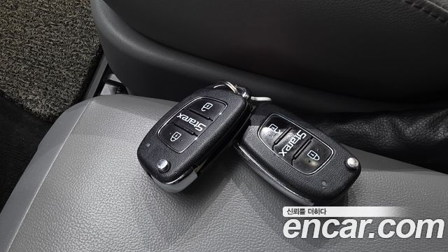 Hyundai Starex 2019 — photo 16