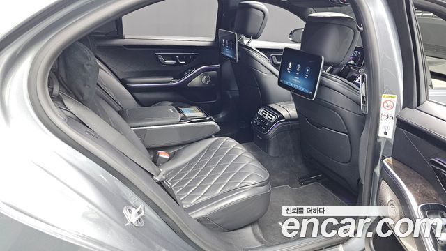 Mercedes-Benz S-Class 2022 — photo 17