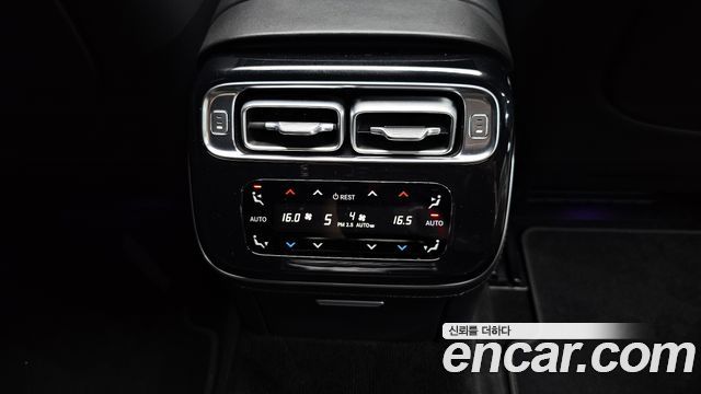 Mercedes-Benz S-Class 2022 — photo 24